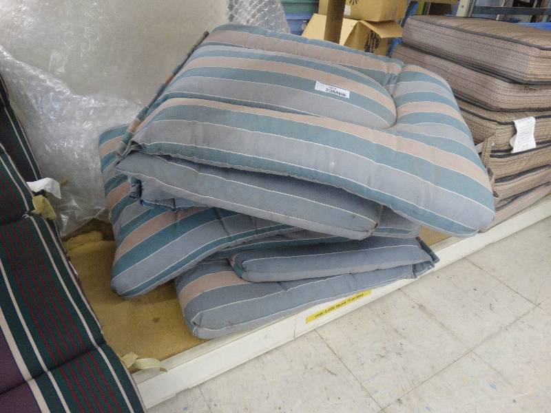 lot 1806 image: Patio chair cushions.