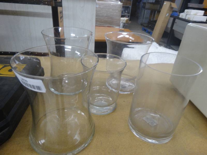 lot 1810 image: 5 glass display containers.