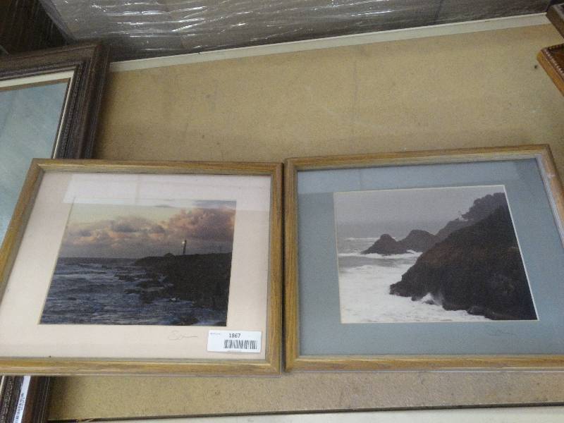 lot 1867 image: 2 Light house pictures.