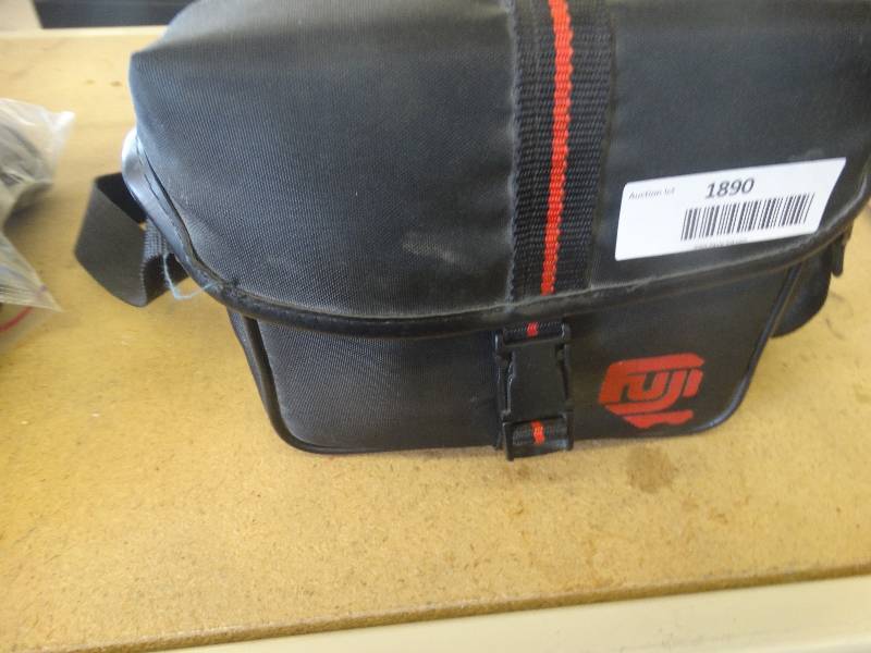 lot 1890 image: Pentax camera wfilm & case.