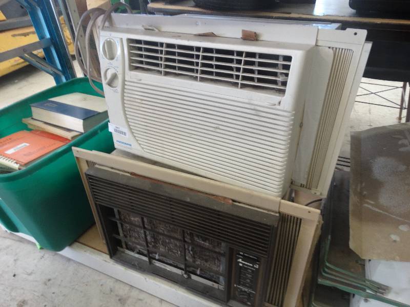 lot 1897 image: Fedders window AC unit & amana window AC unit.