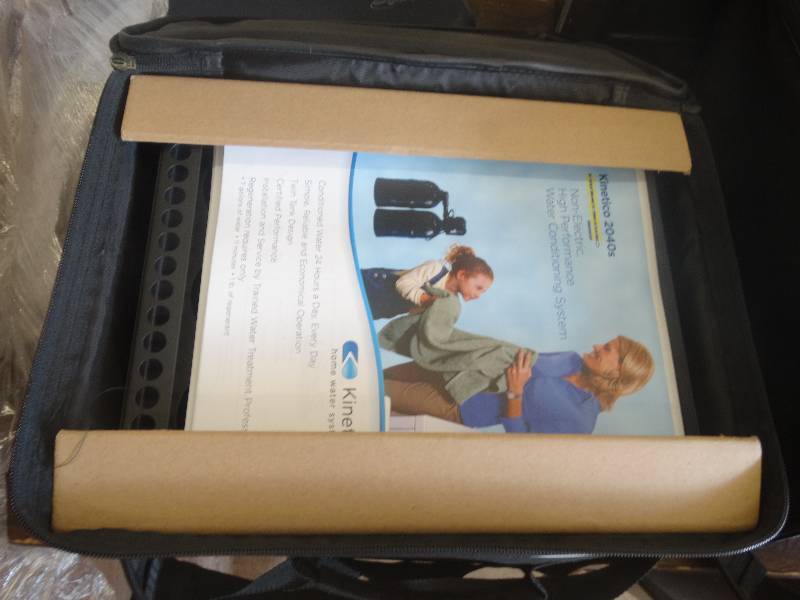 lot 1905 image: Water qualify demo outfit.