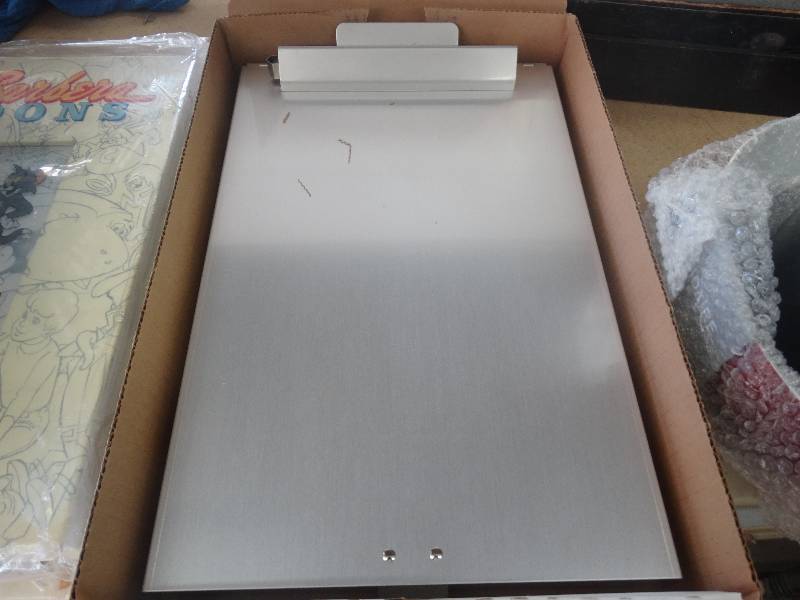 lot 1914 image: New service man slip board box 2 compartment.