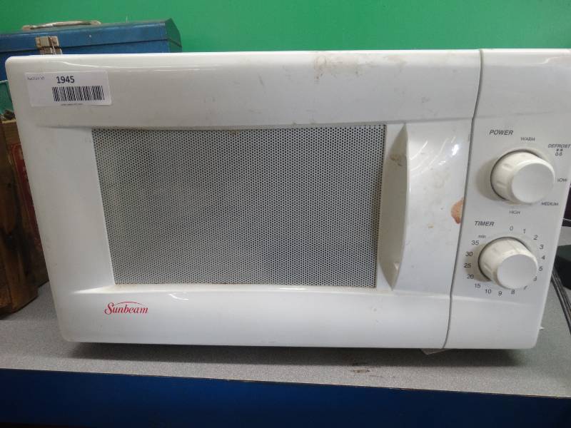 lot 1945 image: Sunbeam microwave.