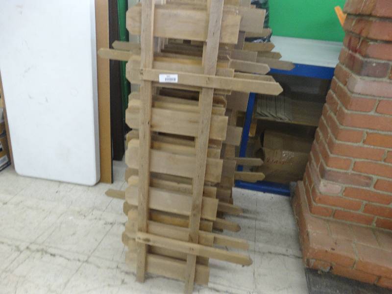 lot 1952 image: Lot of wooden fencing.