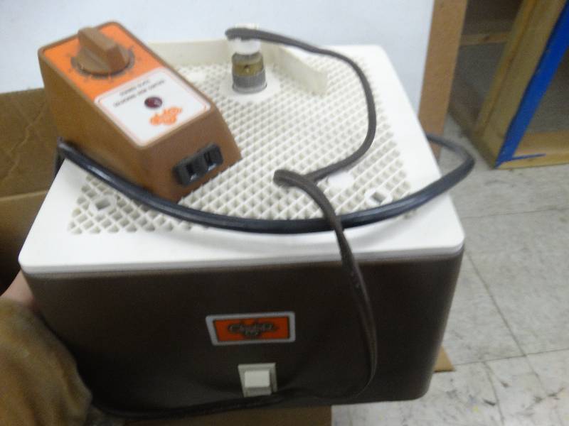 lot 1956 image: Glastar diamond glass grinder.