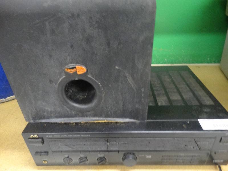 lot 1961 image: JVC sound system & 1 speaker.