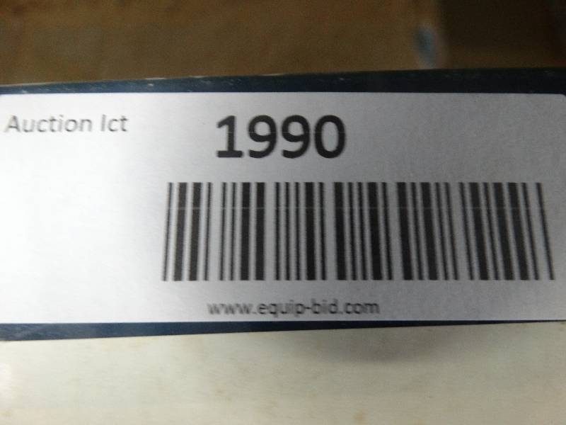 lot 1990 image: Complete SCI-FI art kit Dracula model kit.