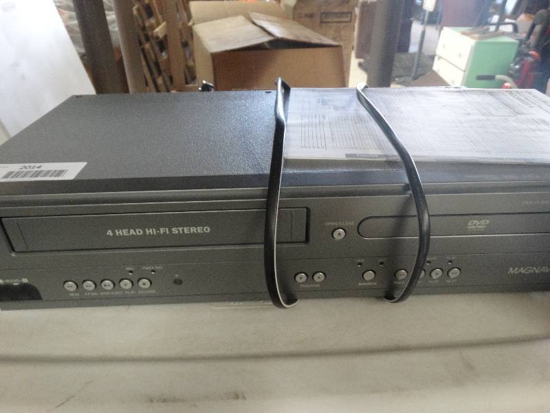 lot 2014 image: Magnovox DVD playerVCR.