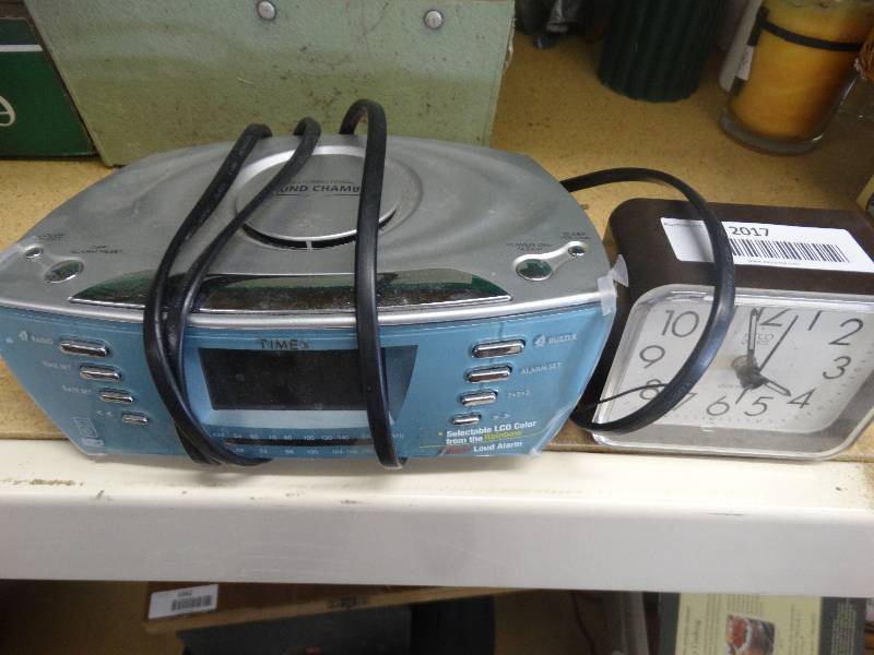 lot 2017 image: 2 Alarm clocks.