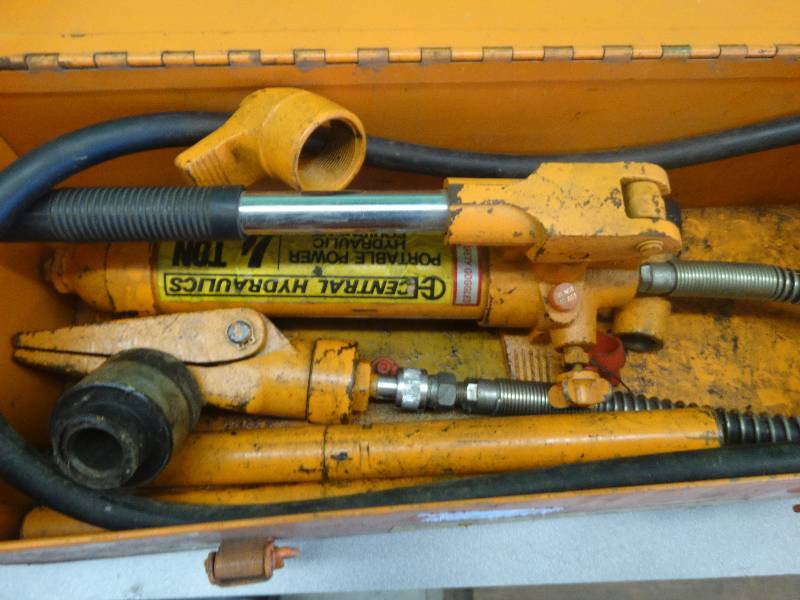 Central Hydraulics portable power hydraulic equipment. 4 ton model no