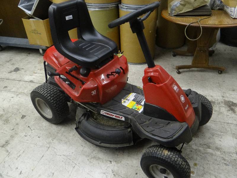 lot 1701 image: Troy-Bilt 30 riding lawn mower