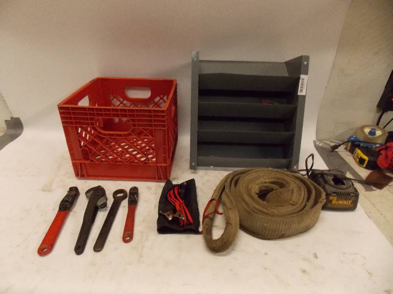 lot 128 image: Tool Components
