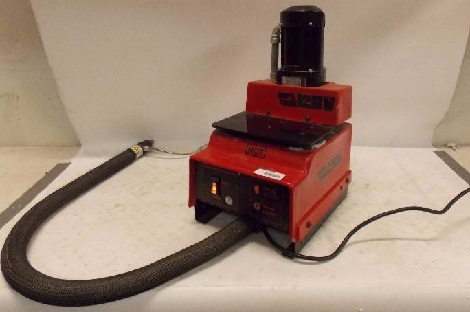 lot 1273 image: STS HOT GLUE MACHINE