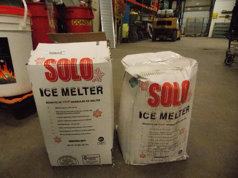 lot 4036 image: Solo Ice Melt