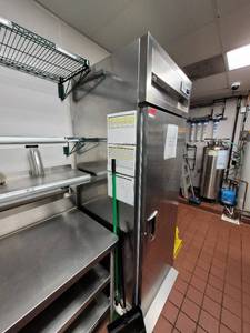 lot 5966 image: Commerical Delfield One Section Reach-In Refrigerator SMRRI1-S