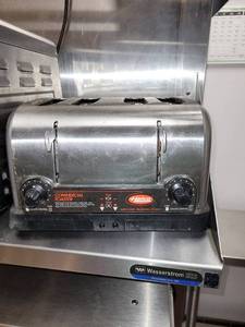 lot 10803 image: Commerical Hatco Toaster