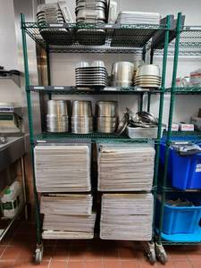 lot 10824 image: 5-Tier Green Epoxy Wire Shelving on Casters