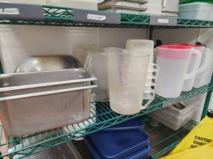 lot 10863 image: Assortment of Cambro Food Storage Containers&nbsp