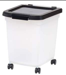 lot 20066 image: castered plastic container