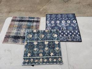 lot 15534 image: 3 18x18 Carpet Samples
