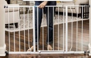 lot 20126 image: Regalo Easy Open 47-Inch Super Wide Walk Thru Baby Gate, Bonus Kit, Includes 4-Inch and 12-Inch Extension Kit, 4 Pack Pressure Mount Kit and 4 Wall Cups and Mounting Kit , 11 Count (Pack of 1)