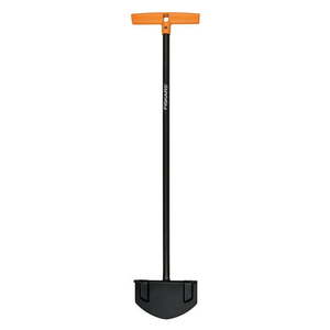 lot 25697 image: Fiskars Steel Long-Handled Edger (35 in.)