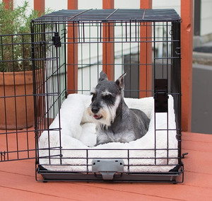 lot 45561 image: K&H Pet Products Deluxe Bolster Crate Pad