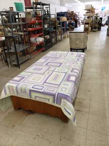 lot 2229 image: heavy pottery barn purplegreen quilt