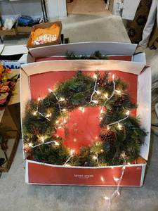 lot 2357 image: lighted wreath NIB