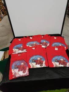 lot 2360 image: lot of Christmas tee shirts sz ML