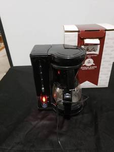 lot 2373 image: Gevalia Kaffe coffee pot wbox powers on