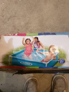 lot 2392 image: pool in box