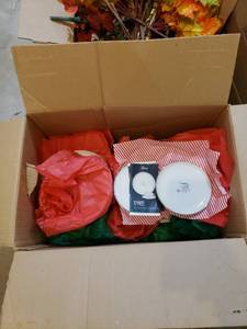 lot 2425 image: huge set syracuse china