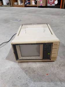 lot 2433 image: spaceman TVradio powers on & radio works