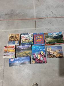lot 2475 image: lot of puzzles