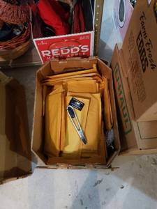lot 2478 image: box of NIPNWT meat thermometers