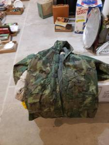 lot 2480 image: all weather insulated camo jacket sz M