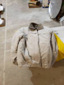 lot 2483 image: Columbia jacket sz L