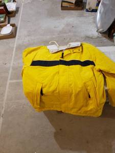 lot 2485 image: Nautica jacket