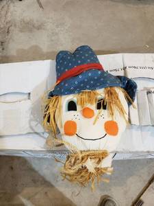 lot 2492 image: big scarecrow head