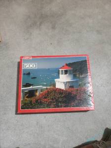 lot 2512 image: factory sealed Lighthouse puzzle
