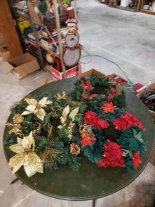 lot 2567 image: lot of wreaths