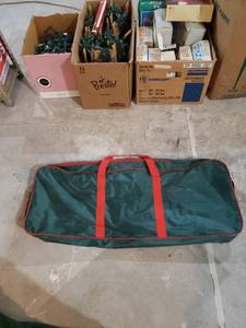 lot 2570 image: wrapping paper storage bag