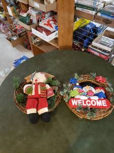 lot 2599 image: pair snowman wreaths