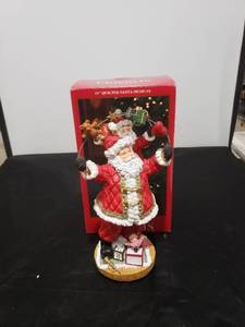 lot 2617 image: 11 quilted Santa musical works NIB