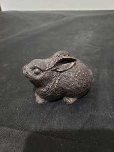 lot 2650 image: heavy solid metal bunny