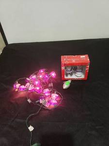 lot 2666 image: lot of KSU Christmas decor