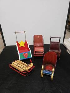 lot 2706 image: lot of sleds