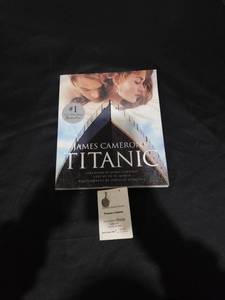 lot 2734 image: Titanic book